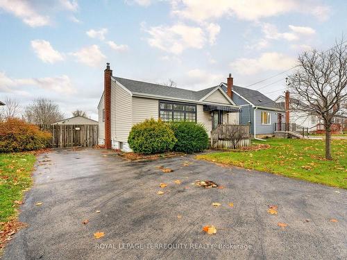 739 Upper Gage Ave, Hamilton, ON - Outdoor