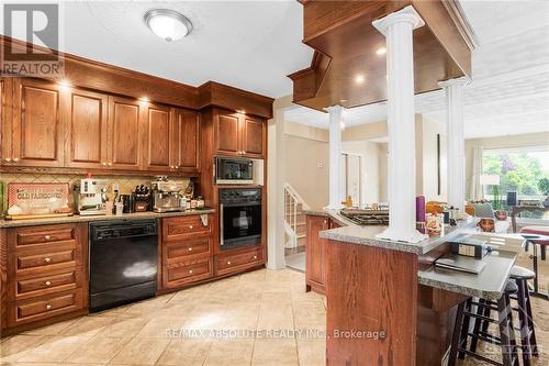 408-410 Allen Boulevard, Ottawa, ON - Indoor Photo Showing Kitchen