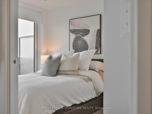 4407-8 Eglinton Ave E, Toronto, ON - Indoor Photo Showing Bedroom