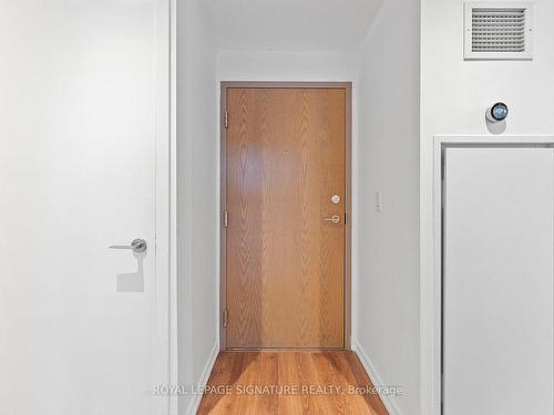 809-36 Lisgar St, Toronto, ON - Indoor Photo Showing Other Room