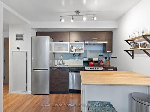 809-36 Lisgar St, Toronto, ON - Indoor Photo Showing Kitchen