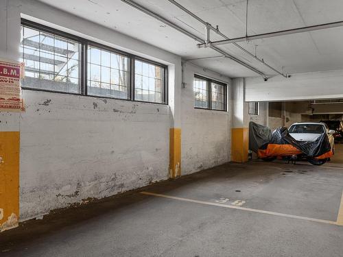 Garage - 003-4951 Rue Ontario E., Montréal (Mercier/Hochelaga-Maisonneuve), QC - Indoor Photo Showing Garage