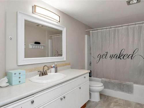 1F-690 Colwyn St, Campbell River, BC - Indoor Photo Showing Bathroom