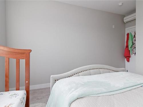 211-967 Whirlaway Cres, Langford, BC - Indoor Photo Showing Bedroom