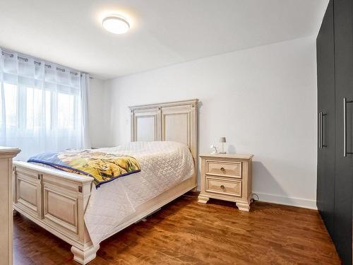 Bedroom - 475 Rue De Canterbury, Laval (Chomedey), QC - Indoor Photo Showing Bedroom