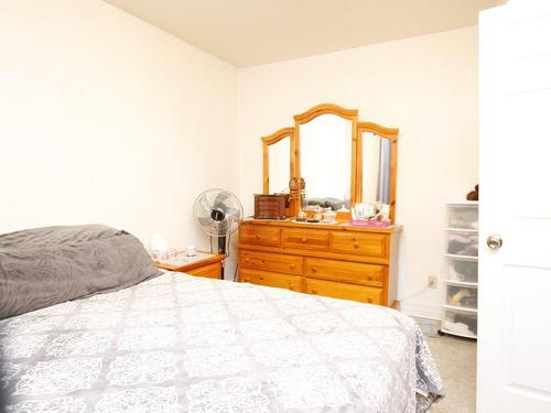 Master bedroom - 244  - 246 Rue Champlain, Salaberry-De-Valleyfield, QC - Indoor Photo Showing Bedroom