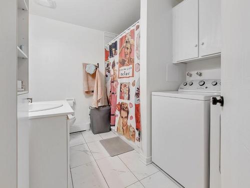 Bathroom - 48  - 52 Rue Piché, Sainte-Thérèse, QC - Indoor Photo Showing Laundry Room