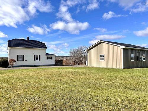 2063 242 Highway, River Hebert, NS 