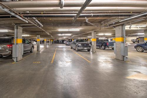 2402-7343 Okanagan Landing Road, Vernon, BC - Indoor Photo Showing Garage