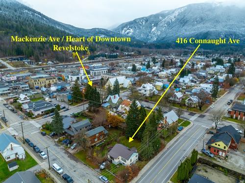 416 Connaught Avenue, Revelstoke, BC -  With View