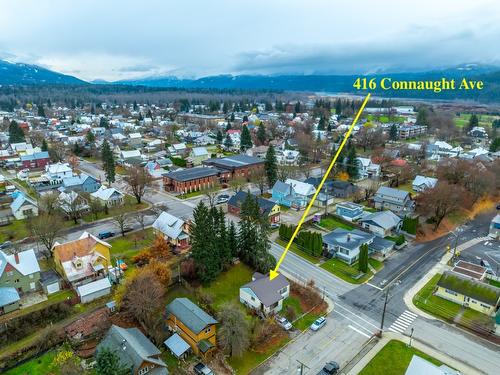 416 Connaught Avenue, Revelstoke, BC - Outdoor With View