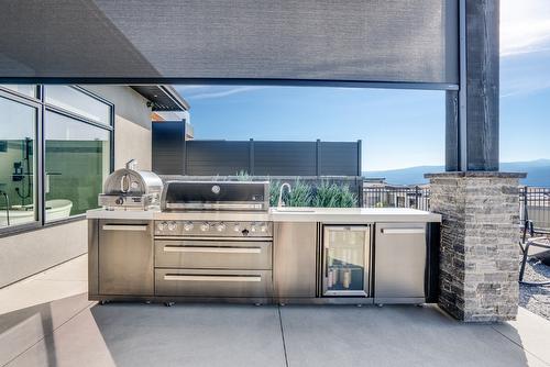 1547 Cabernet Way, West Kelowna, BC -  Photo Showing Kitchen