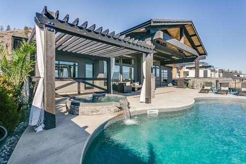 1547 Cabernet Way, West Kelowna, BC - Outdoor With In Ground Pool