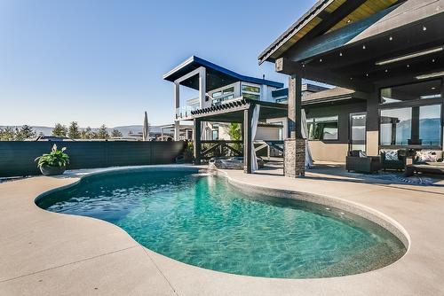 1547 Cabernet Way, West Kelowna, BC - Outdoor With In Ground Pool