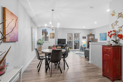 106-3630 Mission Springs Drive, Kelowna, BC - Indoor Photo Showing Dining Room