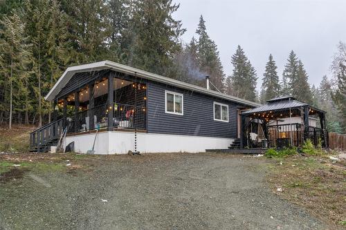 7443 Estate Drive, Anglemont, BC 