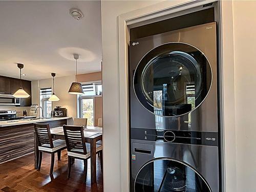 Vue d'ensemble - 301-836 7E Avenue, Montréal (Rivière-Des-Prairies/Pointe-Aux-Trembles), QC - Indoor Photo Showing Laundry Room