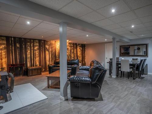 Family room - 555 Route 108 E., Saint-Victor, QC - Indoor