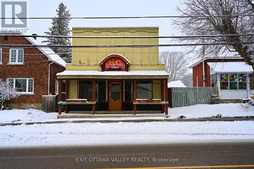 1874/18 Beachburg Road, Whitewater Region, ON 