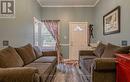 5300 Detroit Avenue, Niagara Falls, ON  - Indoor Photo Showing Living Room 