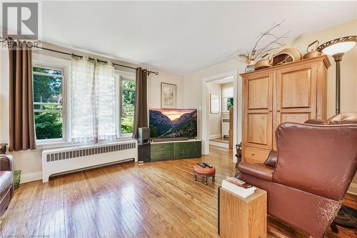 2156 15 Side Road, Milton, ON - Indoor Photo Showing Living Room