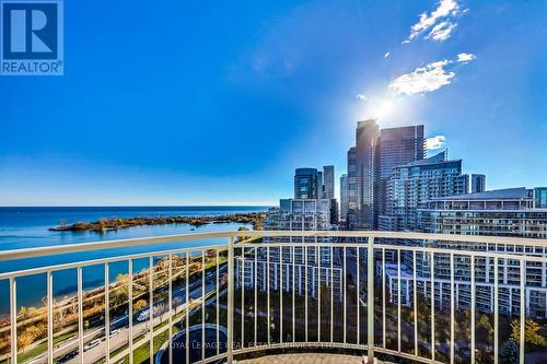 Ph17 - 2111 Lake Shore Boulevard W, Toronto, ON - Outdoor With Body Of Water With View