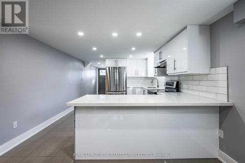 Lower - 4 Mallard Crescent, Brampton, ON - Indoor Photo Showing Kitchen With Upgraded Kitchen