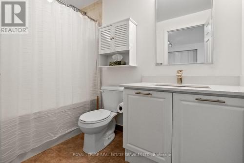 208 - 2480 Prince Michael Drive, Oakville, ON - Indoor Photo Showing Bathroom