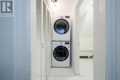 15 Pine Hill Road, Toronto, ON - Indoor Photo Showing Laundry Room