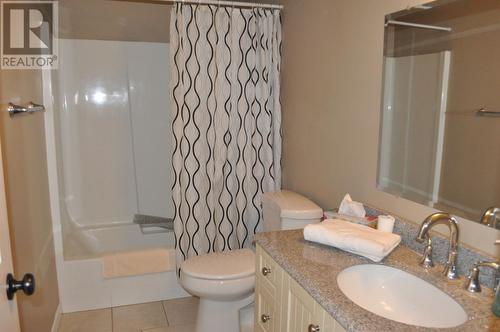 5485 Lac Le Jeune Road Unit# 24, Kamloops, BC - Indoor Photo Showing Bathroom