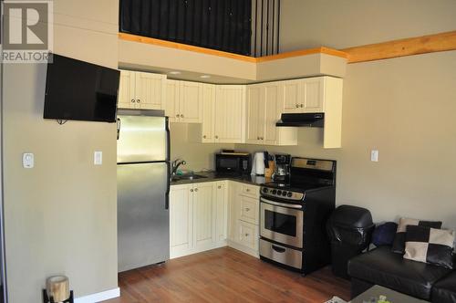 5485 Lac Le Jeune Road Unit# 24, Kamloops, BC - Indoor Photo Showing Kitchen