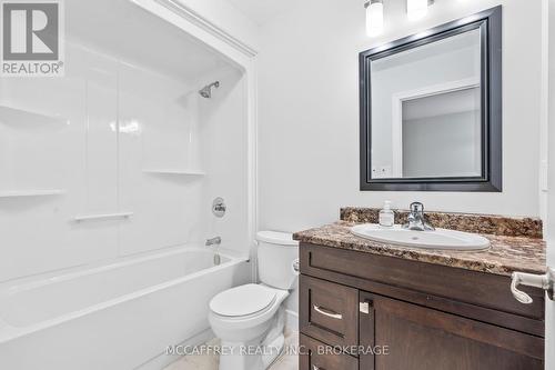 56 Farmington Crescent, Belleville, ON - Indoor Photo Showing Bathroom