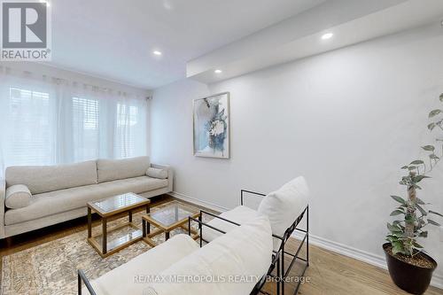 6 Ryder Crescent, Ajax, ON - Indoor Photo Showing Living Room