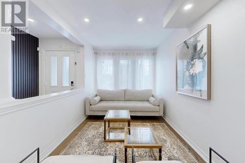 6 Ryder Crescent, Ajax, ON - Indoor Photo Showing Living Room