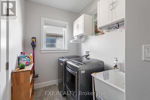 83 Essex Drive N, Belleville, ON - Indoor Photo Showing Laundry Room