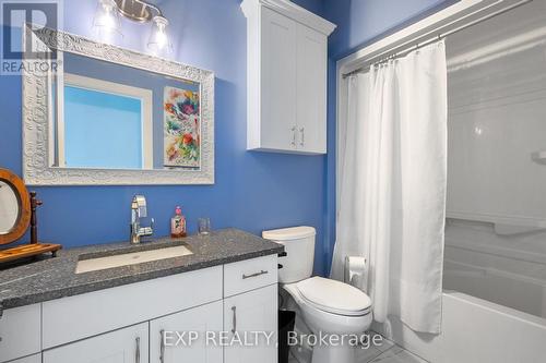 83 Essex Drive N, Belleville, ON - Indoor Photo Showing Bathroom