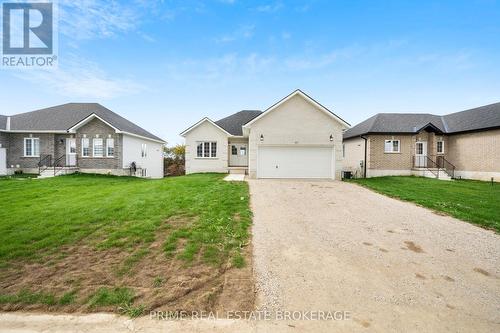 113 Delong Drive, Norwich, ON - Outdoor With Facade