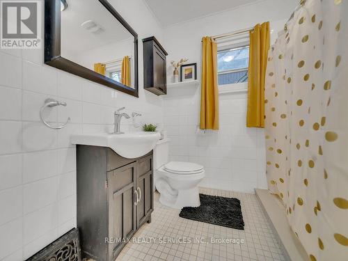 157 Cityview Drive N, Guelph, ON - Indoor Photo Showing Bathroom