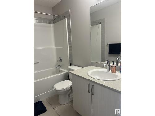 #35 17832 78 St Nw, Edmonton, AB - Indoor Photo Showing Bathroom