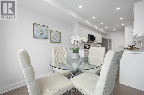 303 - 9015 Leslie Street, Richmond Hill, ON - Indoor Photo Showing Dining Room