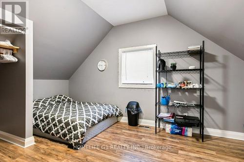 3161 Peter Street, Windsor, ON - Indoor Photo Showing Bedroom