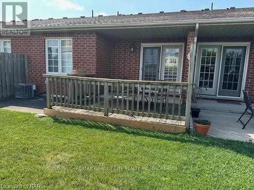 24 Metcalfe Street, Thorold, ON - Outdoor With Deck Patio Veranda