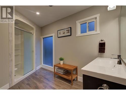 3315 Mcmurchie Road, West Kelowna, BC - Indoor Photo Showing Bathroom