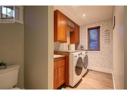 3315 Mcmurchie Road, West Kelowna, BC - Indoor Photo Showing Laundry Room