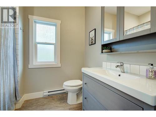 3315 Mcmurchie Road, West Kelowna, BC - Indoor Photo Showing Bathroom