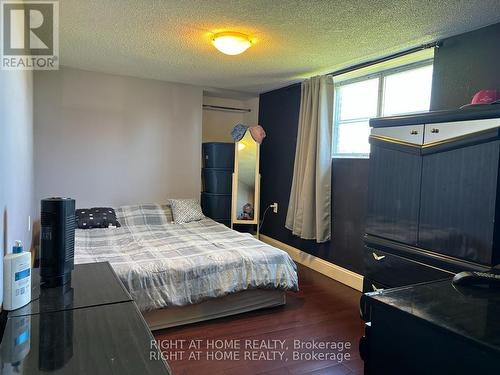 3369 County 36 Road, Kawartha Lakes (Bobcaygeon), ON - Indoor Photo Showing Bedroom