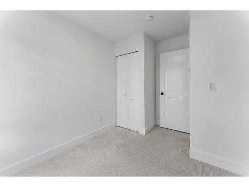 48 16467 23A Avenue, Surrey, BC - Indoor Photo Showing Other Room