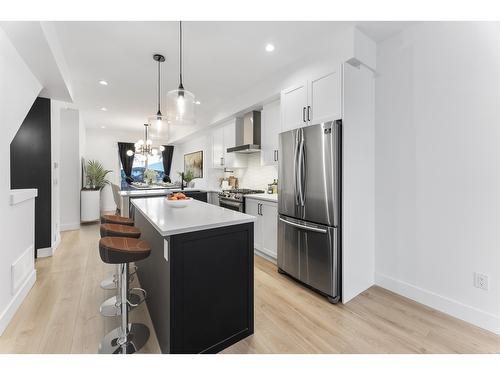 48 16467 23A Avenue, Surrey, BC - Indoor Photo Showing Kitchen With Stainless Steel Kitchen With Upgraded Kitchen