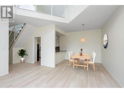 414 1150 Quayside Drive, New Westminster, BC - Indoor Photo Showing Dining Room