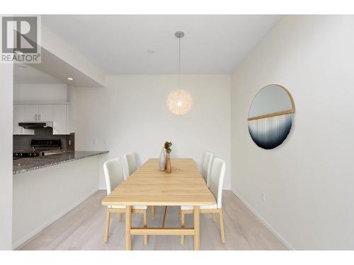 414 1150 Quayside Drive, New Westminster, BC - Indoor Photo Showing Dining Room